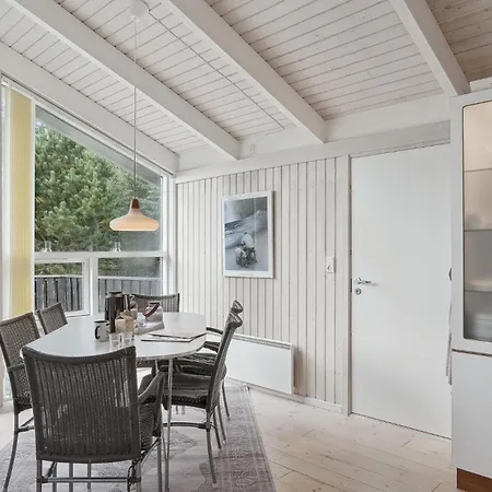 3 Bedroom Nice In Dom wakacyjny