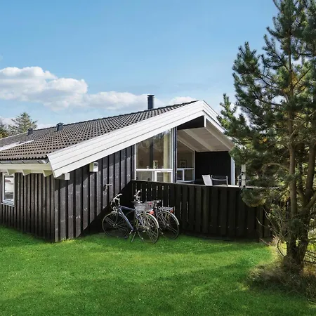3 Bedroom Nice In *